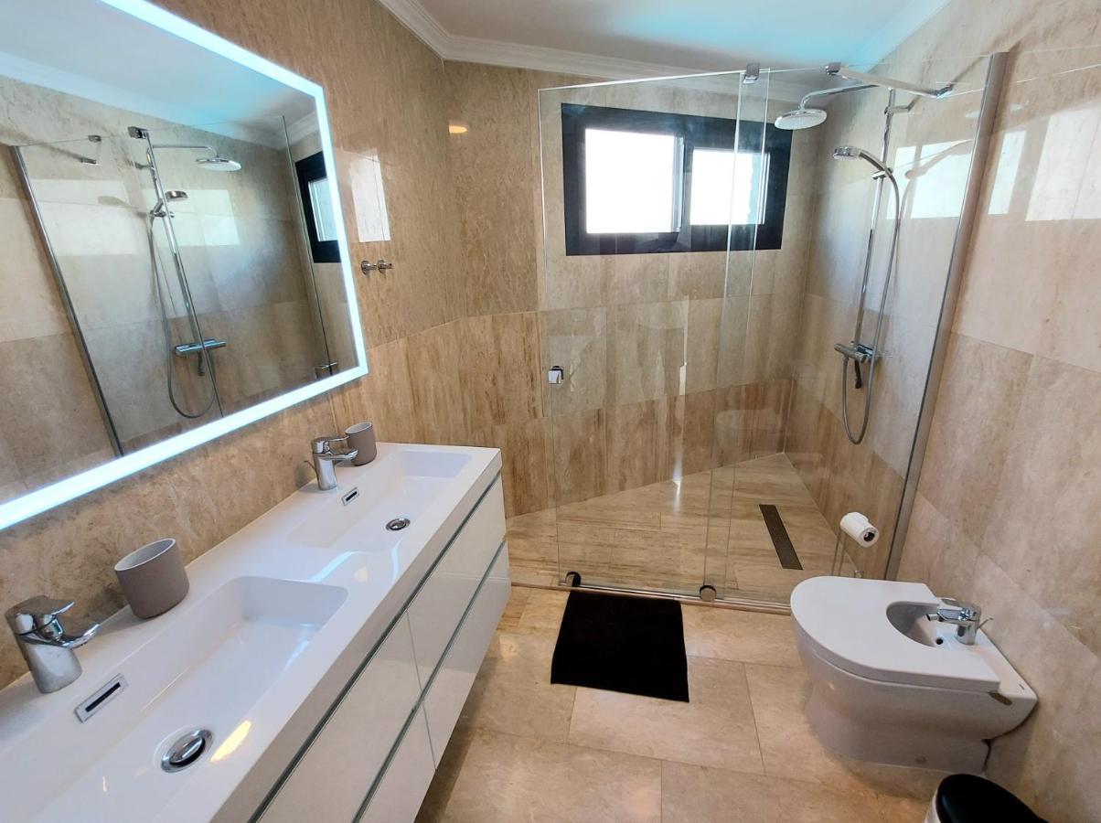 Villa Playa Amadores - Luxury Villa With Heated Pool Puerto Rico  Kültér fotó